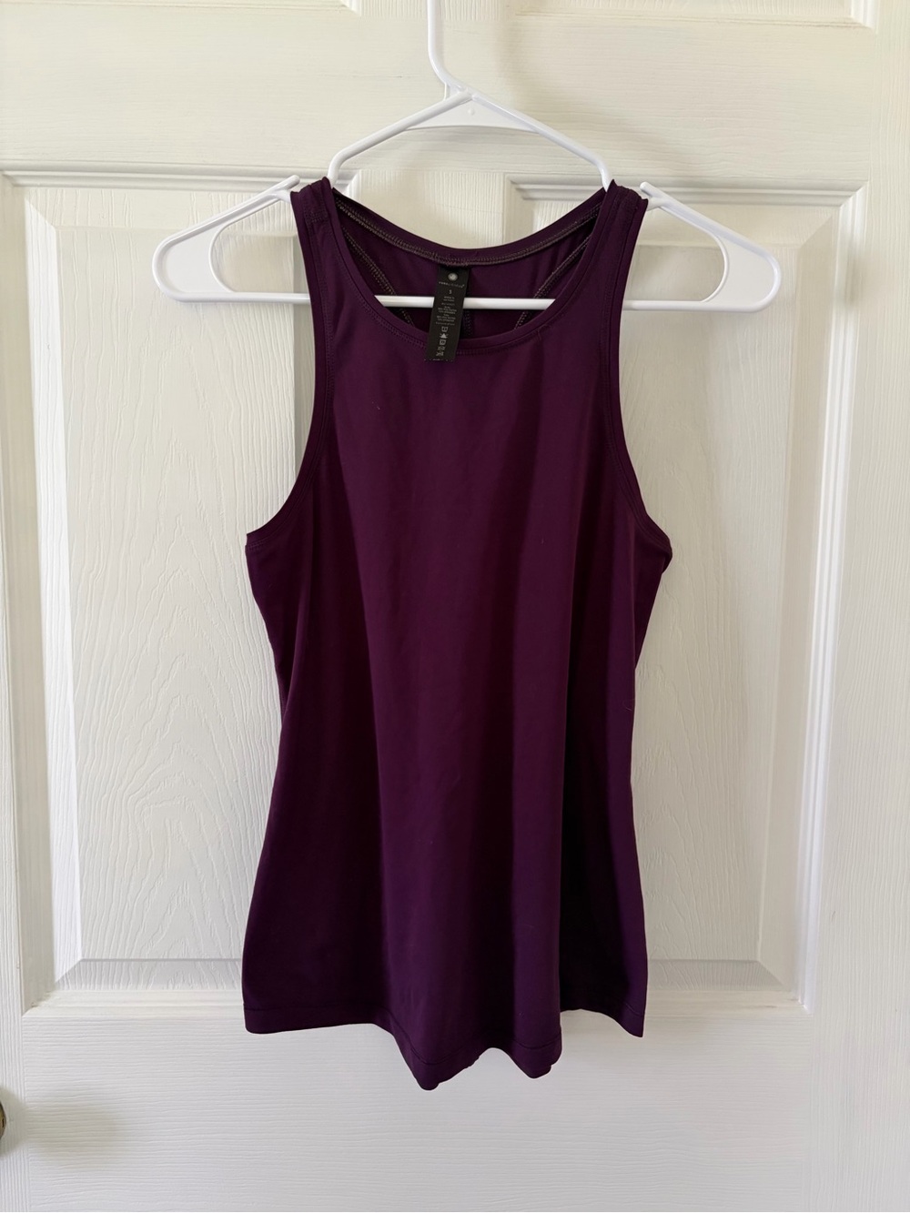 Yogalicious Womens Sleeveless Tank Top in Deep Plum